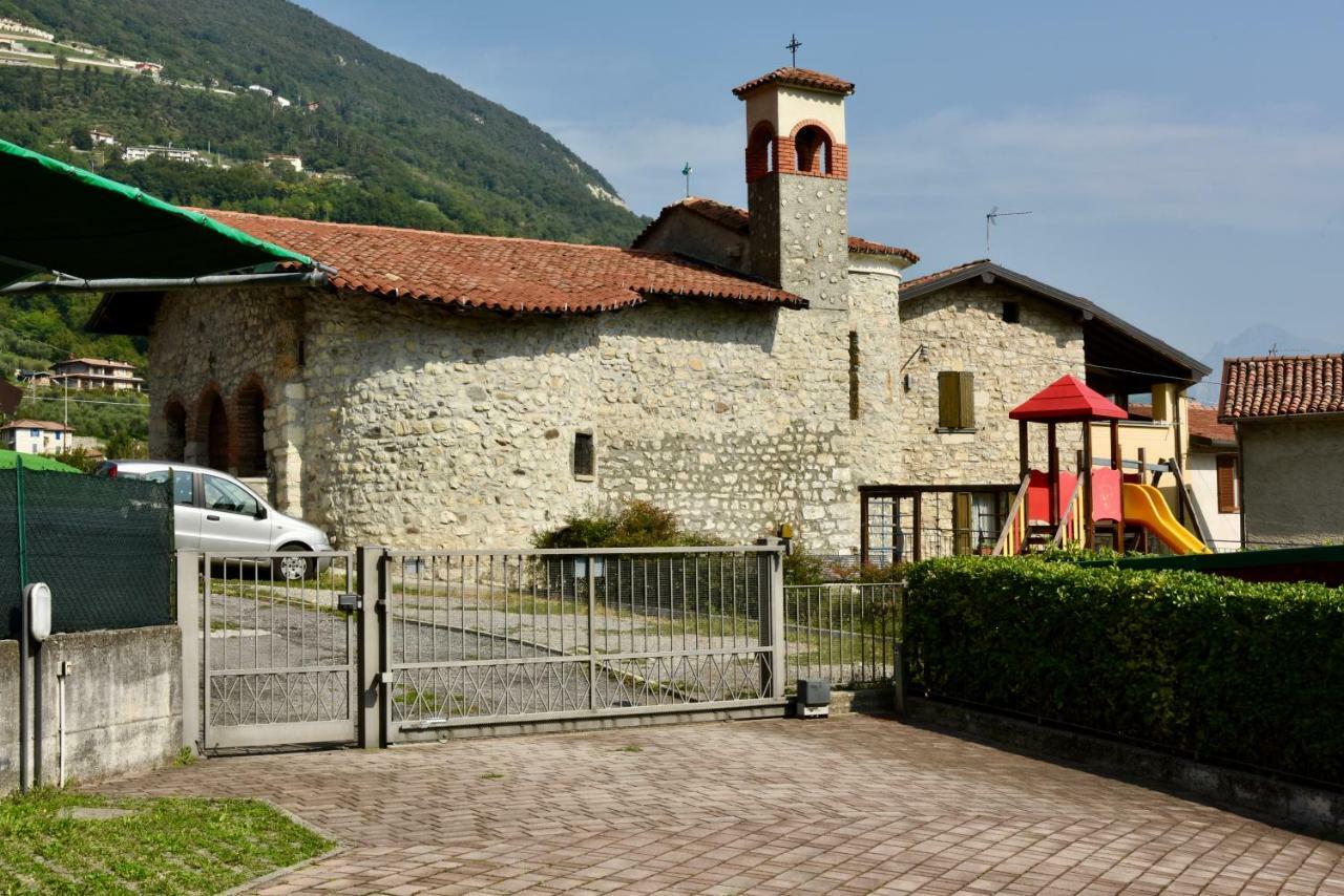 Holiday Apartment Albachiara Tavernola Bergamasca Exterior foto