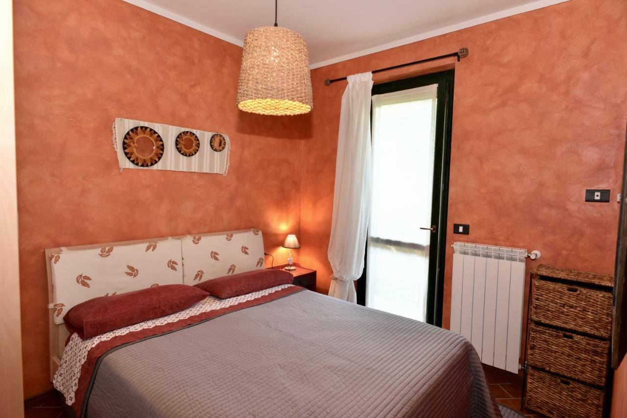 Holiday Apartment Albachiara Tavernola Bergamasca Exterior foto